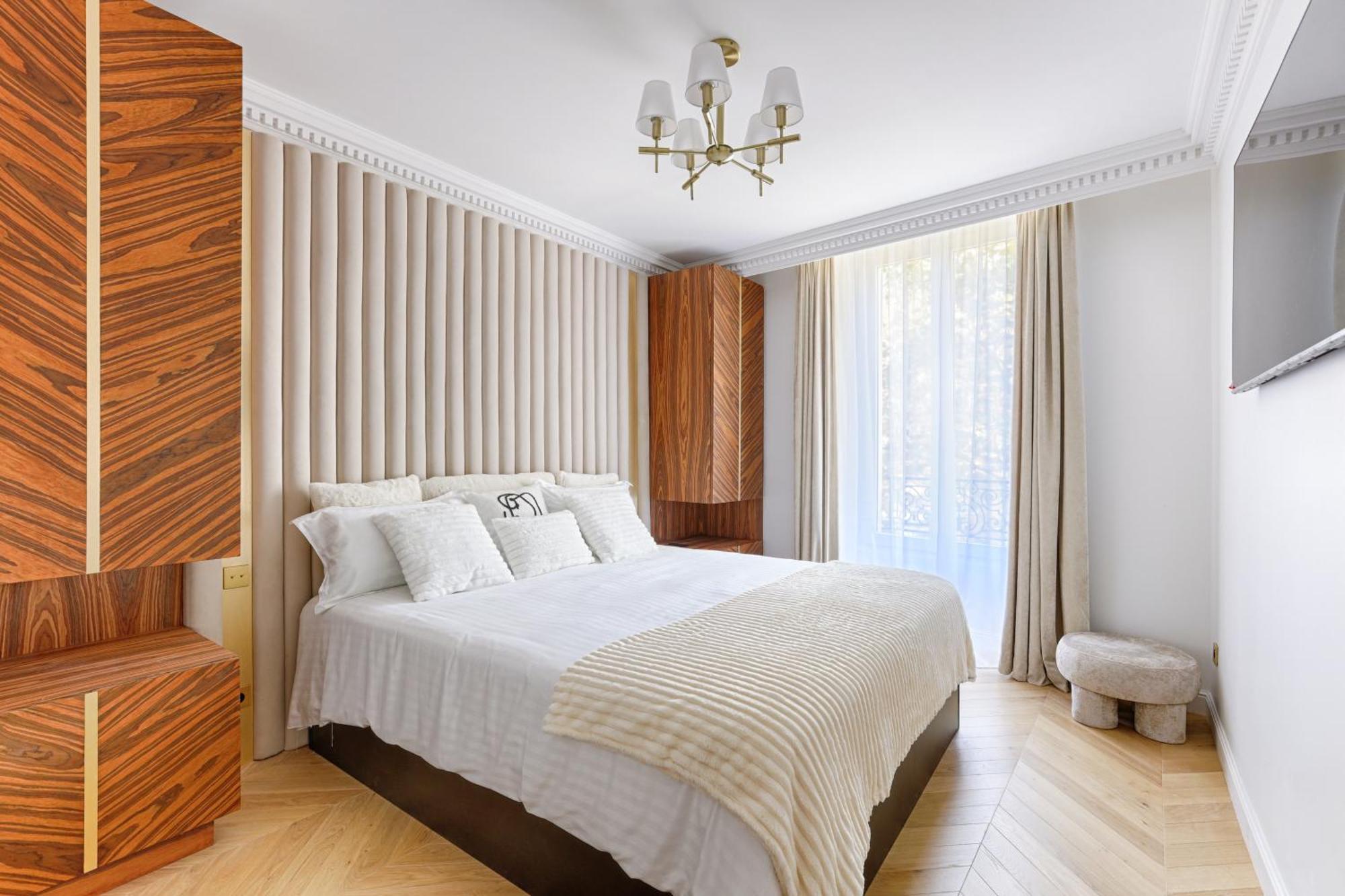 Stunning 2 Bedroom At Montparnasse Paris